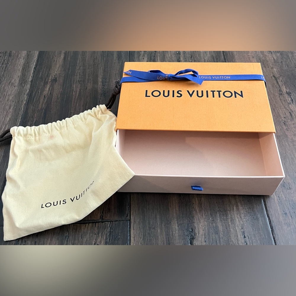 Louis Vuitton Small EMPTY Orange Gift Box (fits Wallet) Authentic With Dust Bag